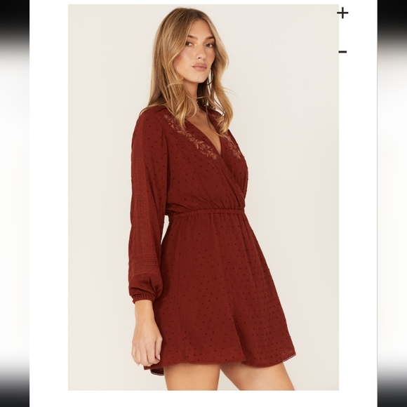 Idyllwind Women's Floral Embroidered Swiss Dot Wrap Dress - Picture 4 of 4